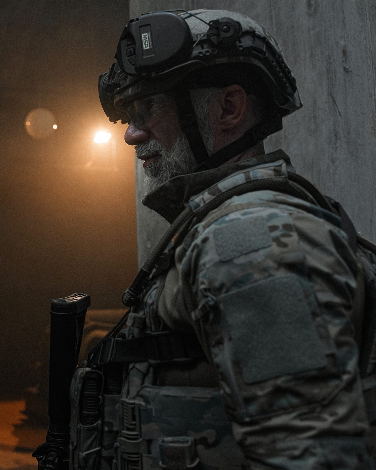 Instructor briefing operators on set